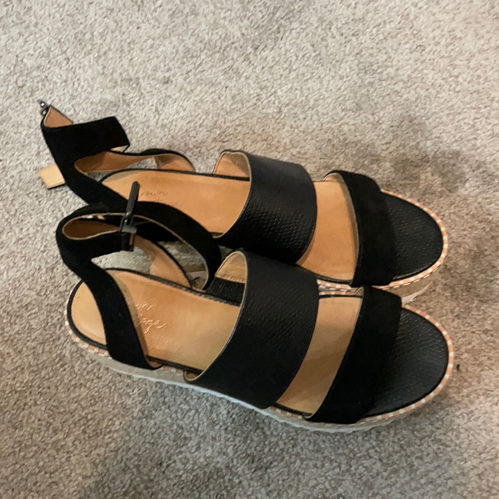 Super cute platform sandals